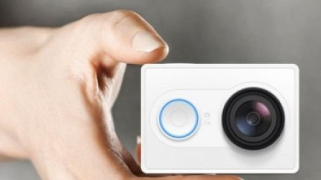 Xiaomi Yi camera piccolissima e pesa 70 grammi