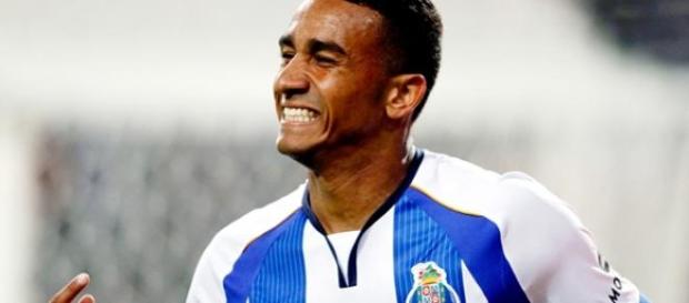 Danilo será 'Merengue' na próxima época Danilo será 'Merengue' na próxima época