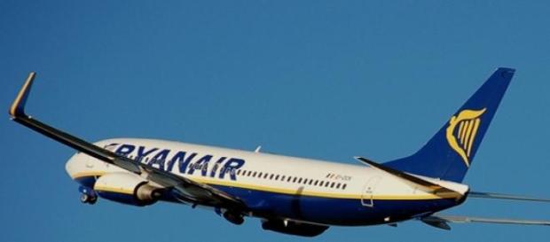 Dois aviões voltam a colidir em Dublin. Dois aviões voltam a colidir em Dublin.