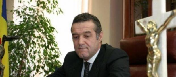 Gigi Becali un roman desavarsit Gigi Becali un roman desavarsit