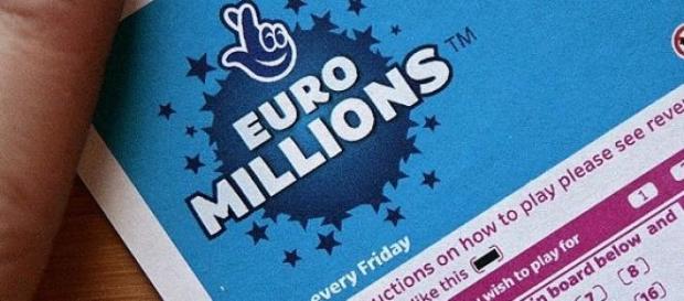 Scunthorpe Couple win Euromillions again Scunthorpe Couple win Euromillions again