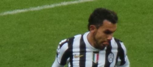 Carlos Tevez con la maglia della Juventus. 