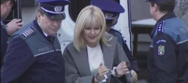 Elena Udrea nu vrea sa faca Pastele in celula Elena Udrea nu vrea sa faca Pastele in celula