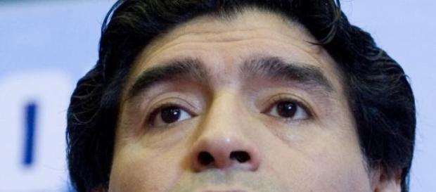 Maradona e Blatter: uma relação sempre tempestuosa Maradona e Blatter: uma relação sempre tempestuosa