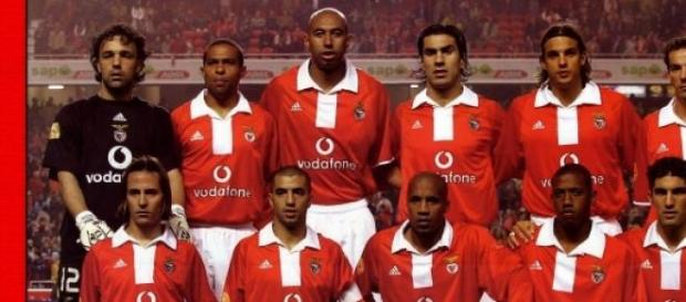 Plantel campeão nacional 2004/2005 Plantel campeão nacional 2004/2005