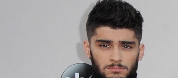 Zayn Malik saiu dos One Direction o mês passado. Zayn Malik saiu dos One Direction o mês passado.