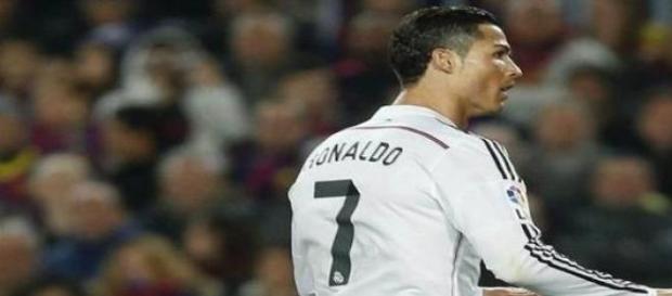 Ronaldo mais uma vez em foco no Real Madrid. Ronaldo mais uma vez em foco no Real Madrid.