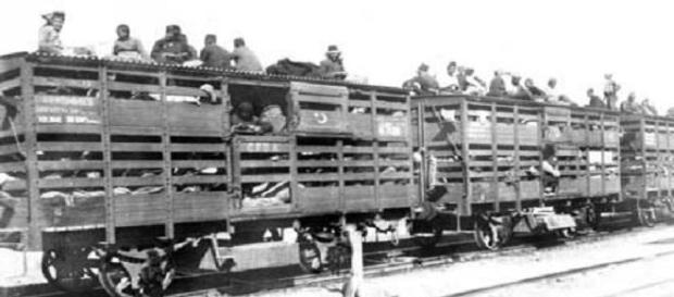 Deportation von Armeniern auf der "Baghdad-Bahn". Deportation von Armeniern auf der "Baghdad-Bahn".