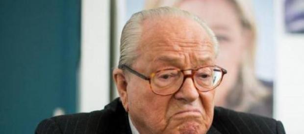 Jean Marie Le Pen a cédé face à sa fille Jean Marie Le Pen a cédé face à sa fille