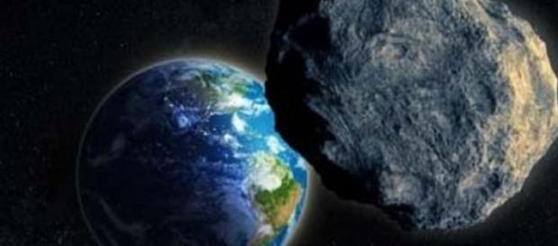 Asteroide in direzione della Terra Asteroide in direzione della Terra