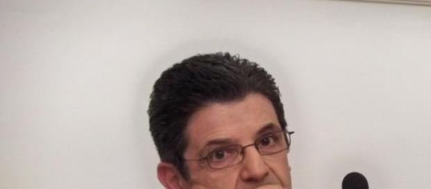 Carrilho quer ver Sócrates fora do PS. Carrilho quer ver Sócrates fora do PS.