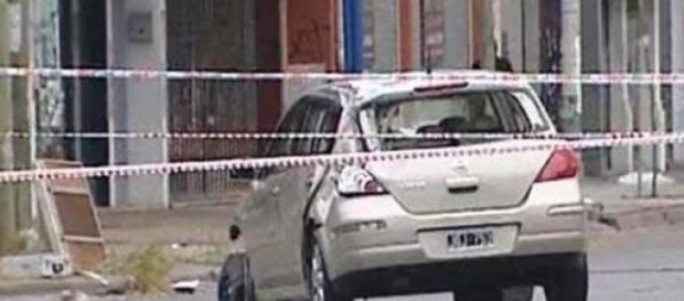 Corriendo una picada Cuevas embistió a los jóvenes Corriendo una picada Cuevas embistió a los jóvenes