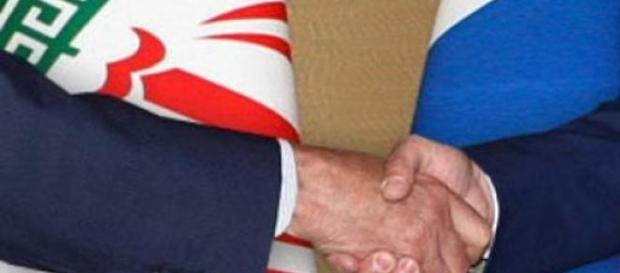 Stretta di mano Iran e Russia Stretta di mano Iran e Russia