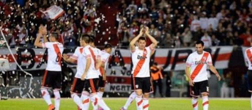 River debe ganarle a San José en el Monumental