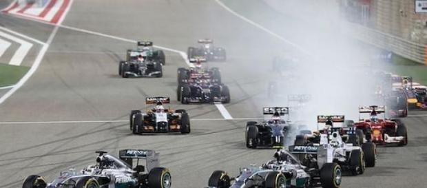 How last year's race at Bahrain got under way How last year's race at Bahrain got under way