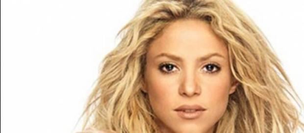 Shakira se hace eco en Internet Shakira se hace eco en Internet