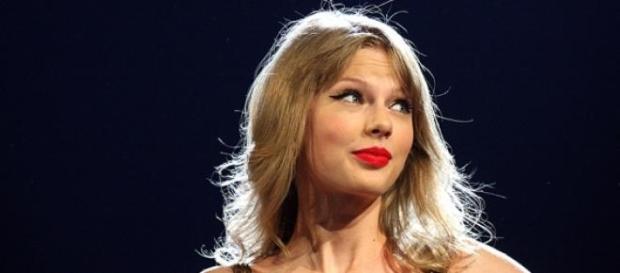Taylor Swift en uno de sus conciertos Taylor Swift en uno de sus conciertos