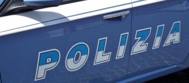 Autovettura della Polizia di Stato Autovettura della Polizia di Stato