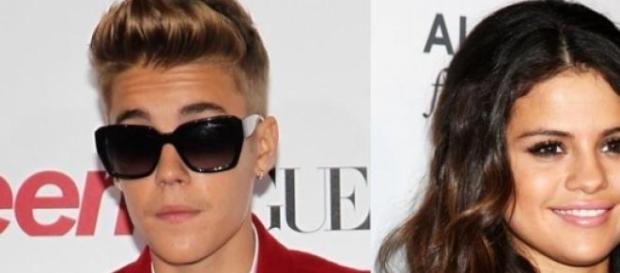 Justin Bieber ainda tem Selena no pensamento. Justin Bieber ainda tem Selena no pensamento.
