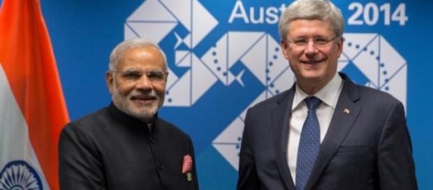 Narendra Modi et Stephen Harper. Narendra Modi et Stephen Harper.