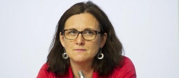 La Commissaire au Commerce défend le TTIP. La Commissaire au Commerce défend le TTIP.