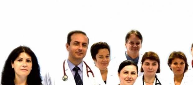 Romanii opteaza pentru o cariera in strainatate Romanii opteaza pentru o cariera in strainatate