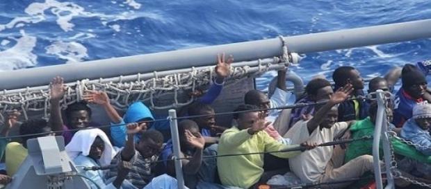 Todesfalle: Die Überfahrt von Afrika nach Europa Todesfalle: Die Überfahrt von Afrika nach Europa