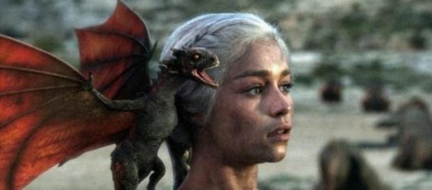 Daenerys Targaryen din Game of Thrones Daenerys Targaryen din Game of Thrones