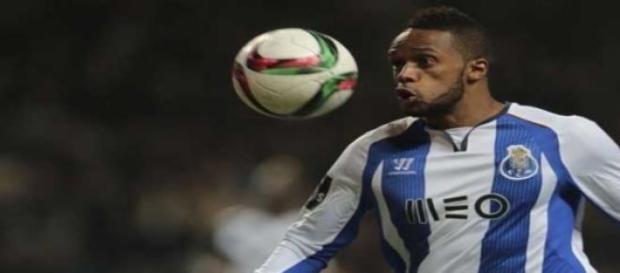 Hernâni mantém FC Porto na luta Hernâni mantém FC Porto na luta