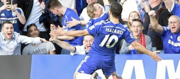 Hazard comemora o gol que deu a vitória ao Chelsea Hazard comemora o gol que deu a vitória ao Chelsea