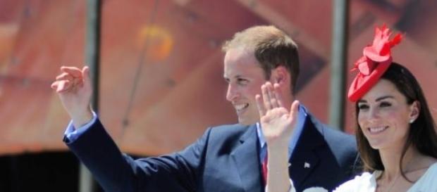 Kate et William accueillent leur deuxième enfant. Kate et William accueillent leur deuxième enfant.