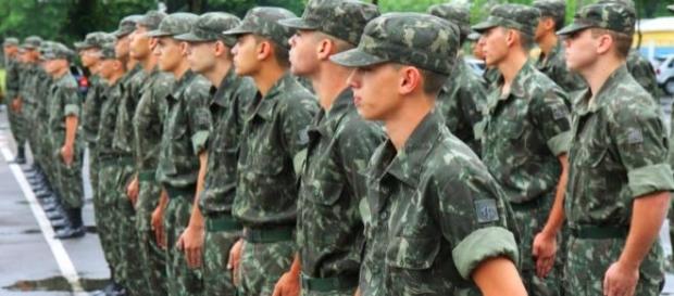 Militar é uma das piores profissões da atualidade Militar é uma das piores profissões da atualidade