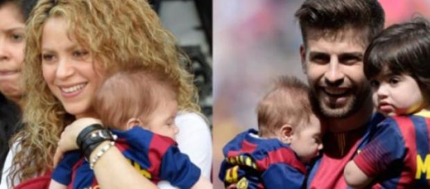 Shakira e Piqué sorridentes com os filhos Shakira e Piqué sorridentes com os filhos