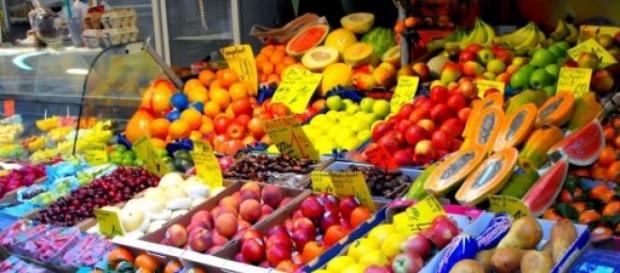 Agrotóxicos em alimentos podem prejudicar a saúde Agrotóxicos em alimentos podem prejudicar a saúde