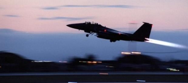 F-15 similar aos utilizados pela Arábia Saudita. F-15 similar aos utilizados pela Arábia Saudita.