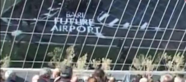Porto e aeroporto di Bari ufficialmente a rischio Porto e aeroporto di Bari ufficialmente a rischio