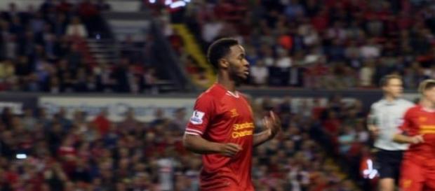Raheem Sterling walczy o nową umowę z Liverpoolem Raheem Sterling walczy o nową umowę z Liverpoolem