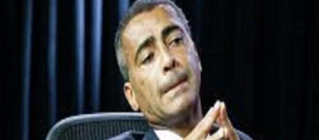 Romário pagará indenização a CBF de R$20.000,00. Romário pagará indenização a CBF de R$20.000,00.