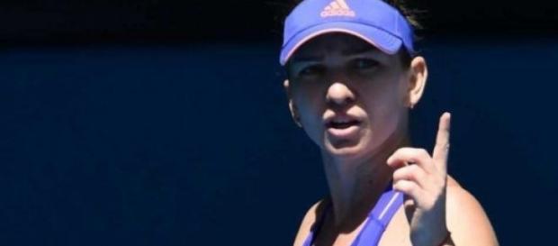 Simona dupa victoria cu Sloane Stephens Simona dupa victoria cu Sloane Stephens