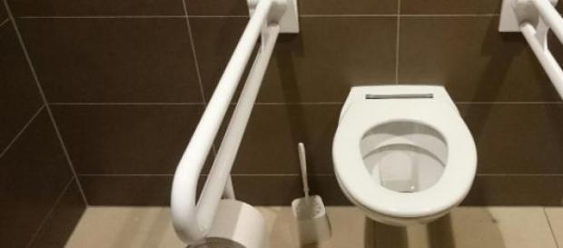 von wegen Vandalismus: ungenutzte WC, alle wie neu von wegen Vandalismus: ungenutzte WC, alle wie neu