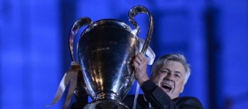Carlo Ancelotti alza la dècima del Real Madrid