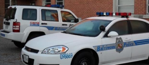 Des policiers de Baltimore sont sous enquête. Des policiers de Baltimore sont sous enquête.
