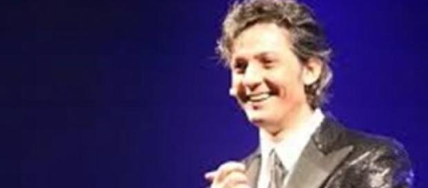 Fiorello contro Costanzo e Vittorio Sgarbi. Fiorello contro Costanzo e Vittorio Sgarbi.