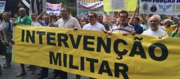 Militares no poder não é algo constitucional Militares no poder não é algo constitucional