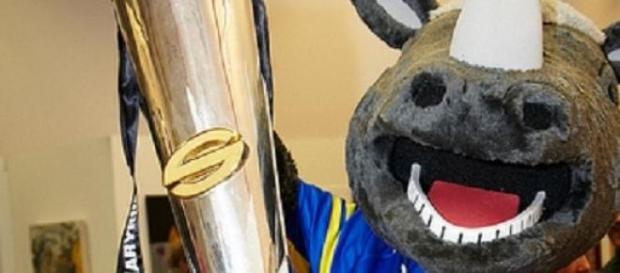 Rhinos moved into a six point lead in Super League Rhinos moved into a six point lead in Super League