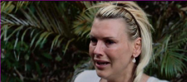 Les Anges 7: le départ d'Amélie, une comédie? Les Anges 7: le départ d'Amélie, une comédie?