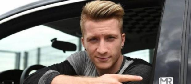 Marco Reus als Werbefigur von Opel. Marco Reus als Werbefigur von Opel.