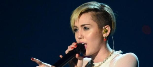Miley Cyrus joins the single ladies club. Miley Cyrus joins the single ladies club.