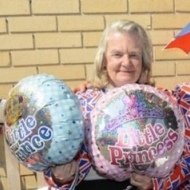 Ardent Royalists gather for Royal Baby II