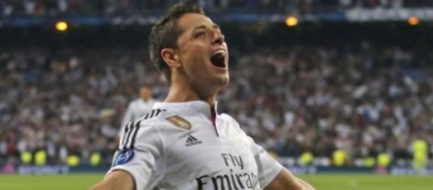 Chicharito a festejar o único golo do encontro Chicharito a festejar o único golo do encontro